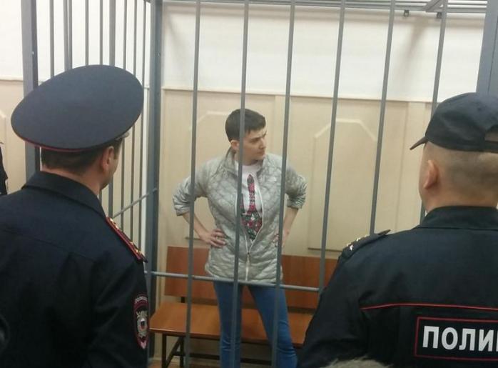 Савченко на суде стало плохо, ей вызвали скорую