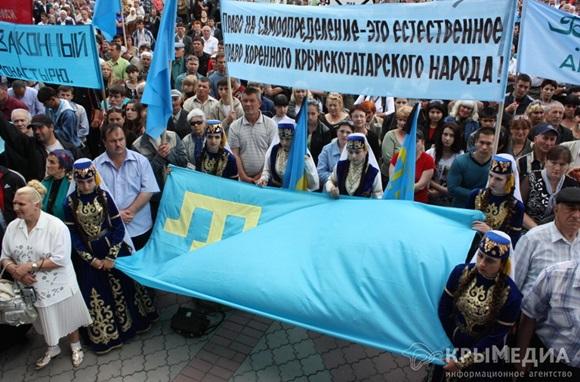 Окупанти проти жалобного мітингу татар у Сімферополі