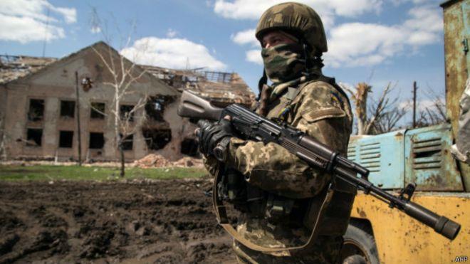 На Луганщині поранено трьох військових, перебито водопровід