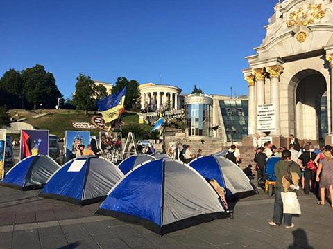 Милиция начала проверку из-за сноса палаток на Майдане в Киеве