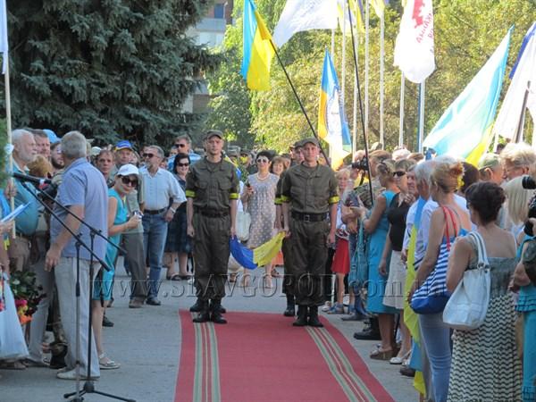 Славянск отметил годовщину освобождения от боевиков ДНР (ВИДЕО)
