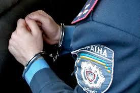 В Мариуполе милиционеры пойдут под суд за безосновательное изъятие 20 тыс. грн (ВИДЕО)