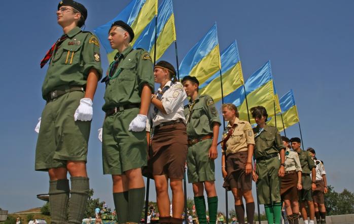 Патриотическим воспитанием украинцев будет заниматься специальная комиссия