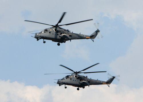 На кордоні з Херсонщиною кружляють російські вертольоти, на Запоріжжі — нишпорять безпілотники