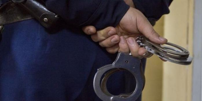 У Дзержинську двоє міліціонерів батальйону «Миротворець» викрали автомобіль
