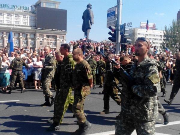 У ДНР заявили, що не збираються проводити «парад полонених»