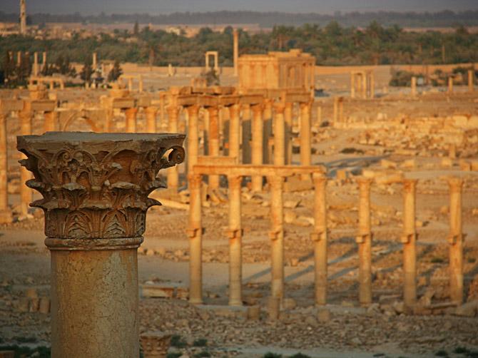 Боевики ИГИЛ казнили эксперта по древностям в Пальмире