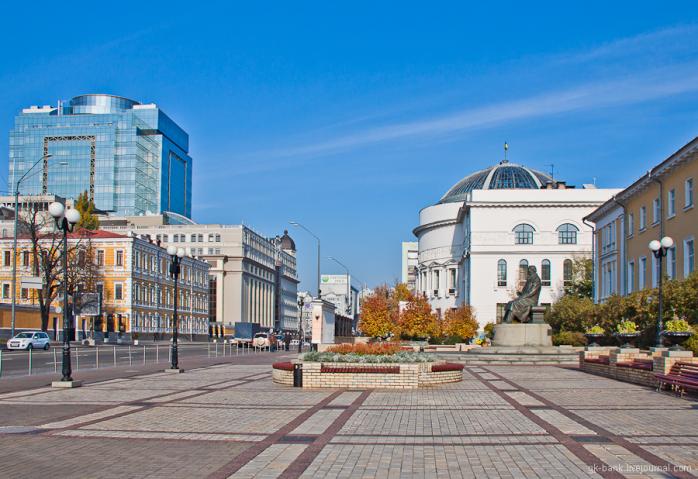 В Киеве переименуют еще 12 улиц, переулок, площадь и проспект (СПИСОК)