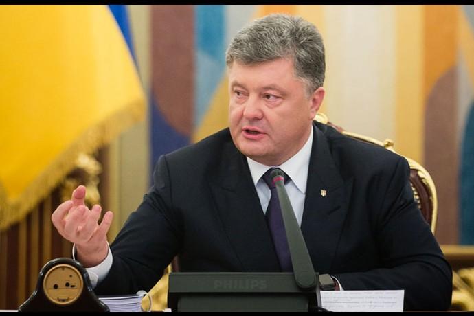 Україна збільшить кількість контрактників у ЗСУ — Порошенко