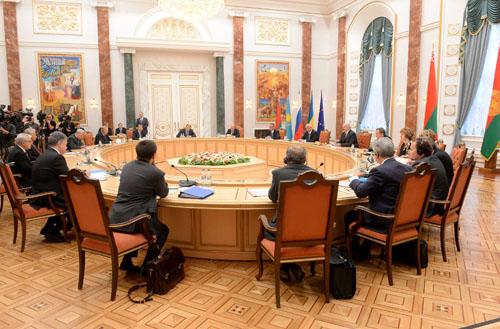 В Минске открылось заседание подгруппы по безопасности на Донбассе