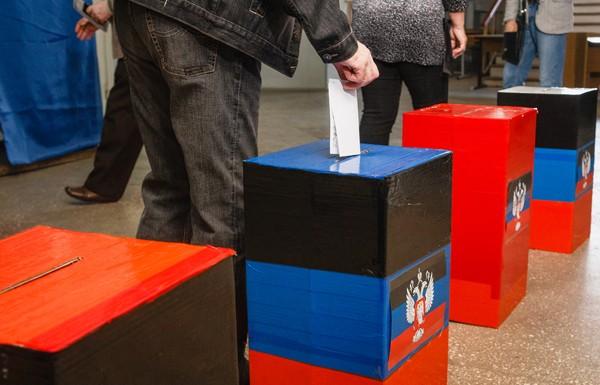 Порошенко і Столтенберг розповіли про невизнання виборів у ДНР-ЛНР