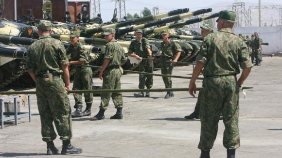 Росія побудує ще одну велику військову базу біля українського кордону