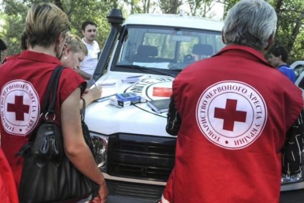 Боевики не пустили в Донецк гумпомощь от Красного Креста