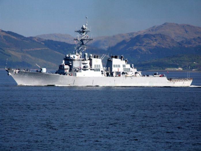 В Черное море войдет американский эсминец