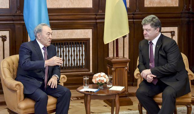 Назарбаев назвал поставки казахской нефти в Украину проблематичными из-за РФ