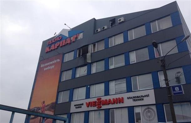 В МВД назвали версии обстрела торгового центра в Мукачево