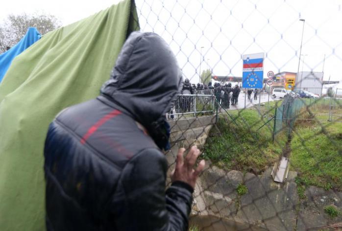 Словения просит у ЕС 60 млн евро для решения проблем с беженцами