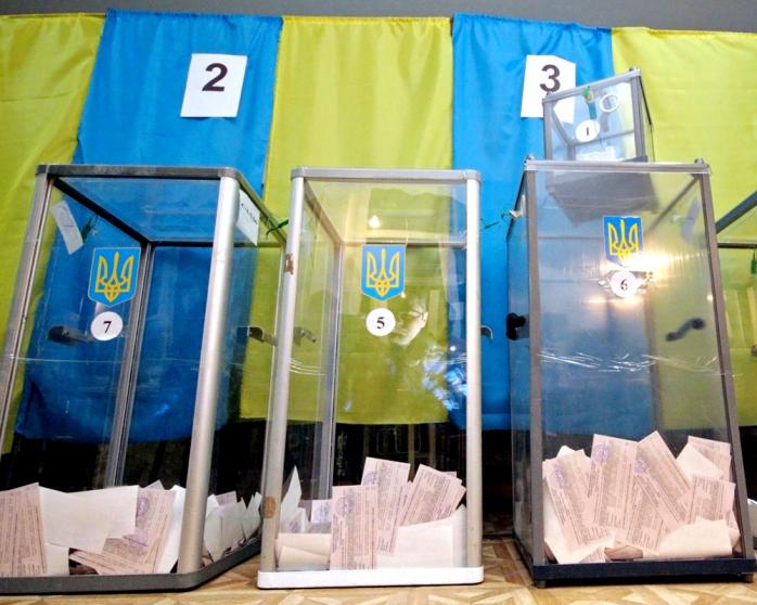Во Львове к полудню проголосовало менее 13% избирателей