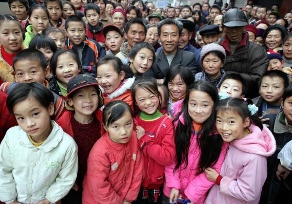 Влада Китаю дозволила сім’ям мати двох дітей