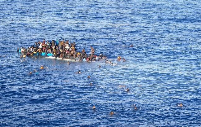 Два човни з біженцями затонули біля берегів Греції