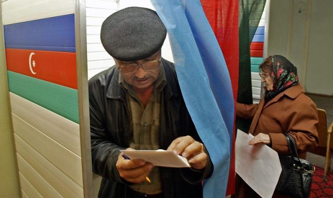 В Азербайджане проходят выборы в парламент