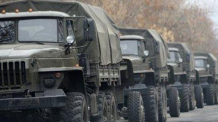 В Донецк за сутки прибывает до 30 грузовиков для боевиков — «ИС»
