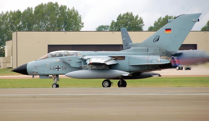 Німеччина відправить свої літаки на боротьбу з ІДІЛ