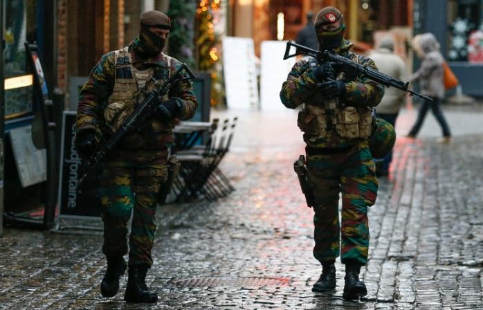 Одного из задержанных в Бельгии обвинили в терроризме