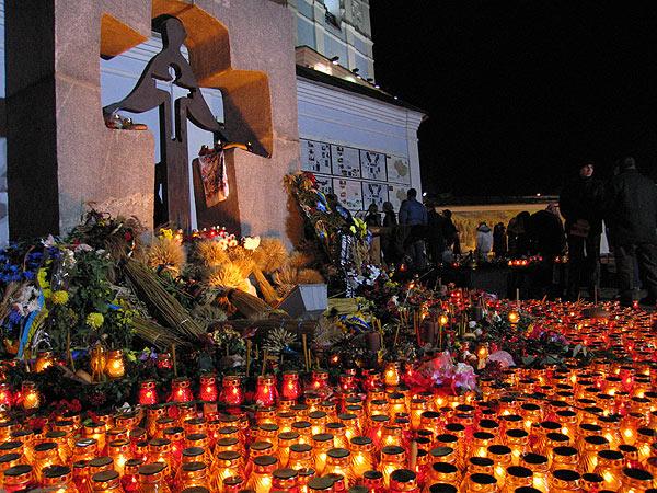 Сьогодні Україна вшановує пам’ять жертв голодоморів
