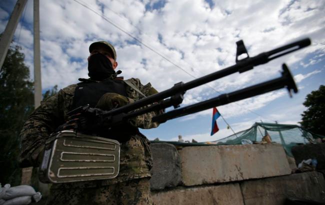 Бойовики 14 разів обстріляли українські позиції в зоні АТО