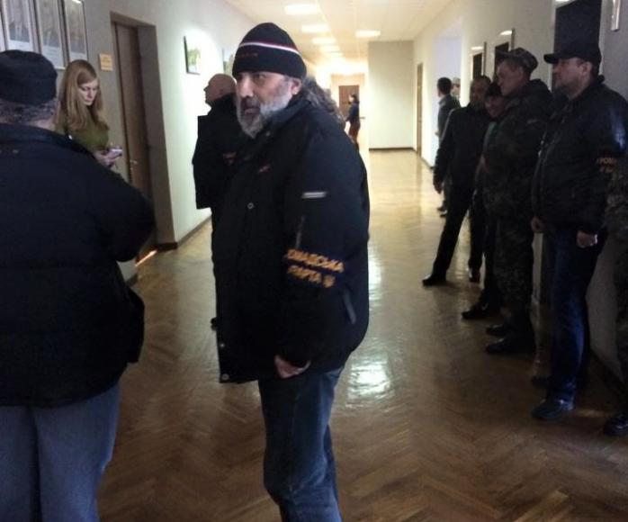 В Кривом Роге активисты выгнали из здания исполкома Вилкула