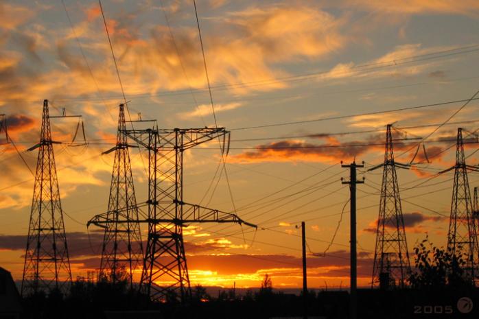 Кабмин принял чрезвычайные меры на рынке электроэнергии
