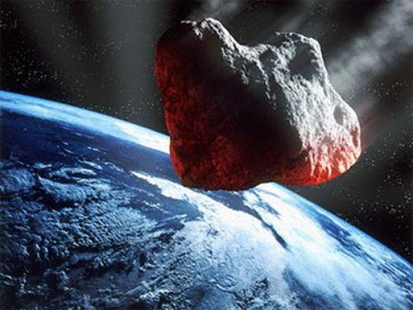 К Земле летит гигантский астероид