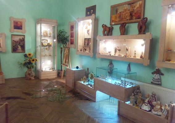 В Музее янтаря в Ровно совершено ограбление