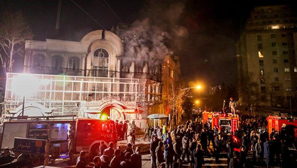 У Тегерані протестувальники розгромили посольство Саудівської Аравії