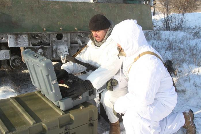 Возле Светлодарска обезвредили российскую кассетную мину (ФОТО)