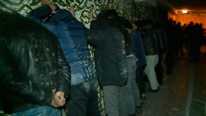 Поліція затримала 134 учасника бійки на фабриці «Житомирські ласощі» (ФОТО, ВІДЕО)