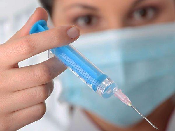 К Киеву приближается эпидемия гриппа, от которой в Украине уже умерли десятки людей