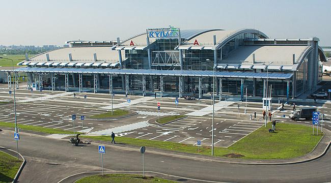 В аэропорту «Жуляны» самолет Львов-Киев выкатился за взлетную полосу