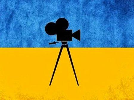 Украинские медиаперсоны просят Порошенко закрыть эфир для видео- и аудиотоваров из РФ