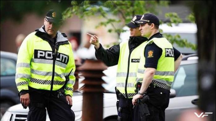 У Швеції близько сотні осіб у масках напали на біженців