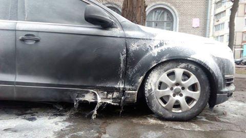 В Киеве подорвали автомобиль адвоката по делу Бузины Федура