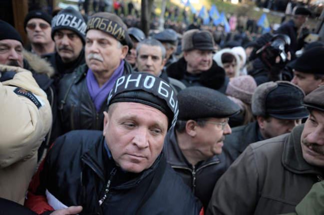 Парламент намерен вернуть льготы чернобыльцам