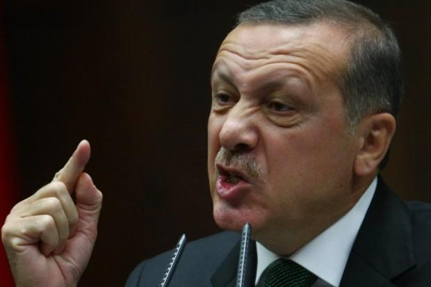 Ердоган: Приплив мігрантів не зупинити, поки РФ продовжує бомбити Сирію