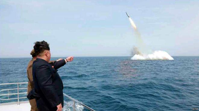 КНДР запустила ракету дальньої дії