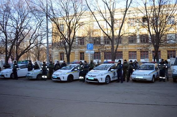 В Херсоне заработала патрульная полиция, в Краматорске и Славянске — группы быстрого реагирования