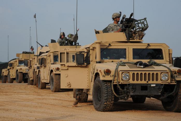 Во Львове будут модернизировать американские бронеавтомобили Humvee