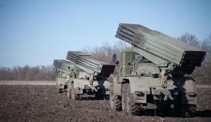 В Макеевку прибыли артиллерийские установки из России