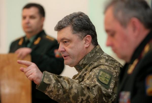 Порошенко: Возобновление боевых действий на Донбассе четко просматривается на радарах