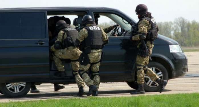 На Донбасі затримали бойовика ЛНР (ВІДЕО)